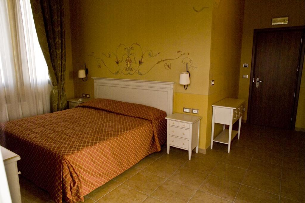 Hotel La Fornace San Vicenzo di Galliera Ngoại thất bức ảnh